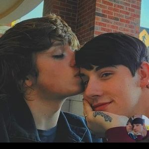 Meet your Posher, Emory